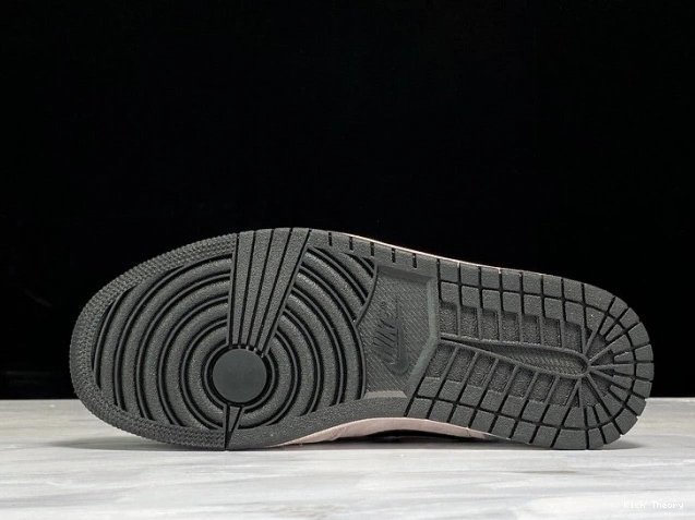 Kicked Out Shoe Store (W) 1 Dirty Mid BQ6472-602 Air Jordan Iridescent Powder 0821